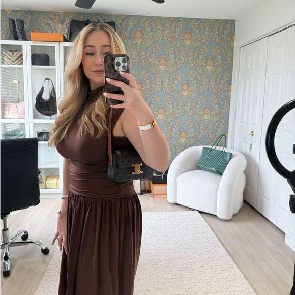 Meet your Posher, Sami - Picture 2 of 5